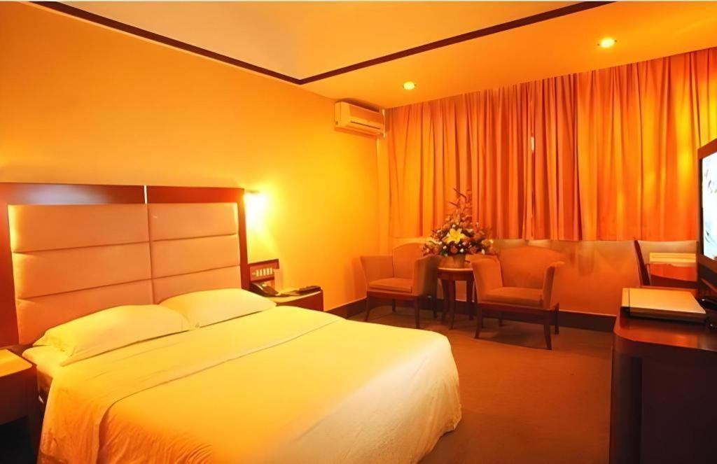 Wings Hotel Kanton Exterior foto